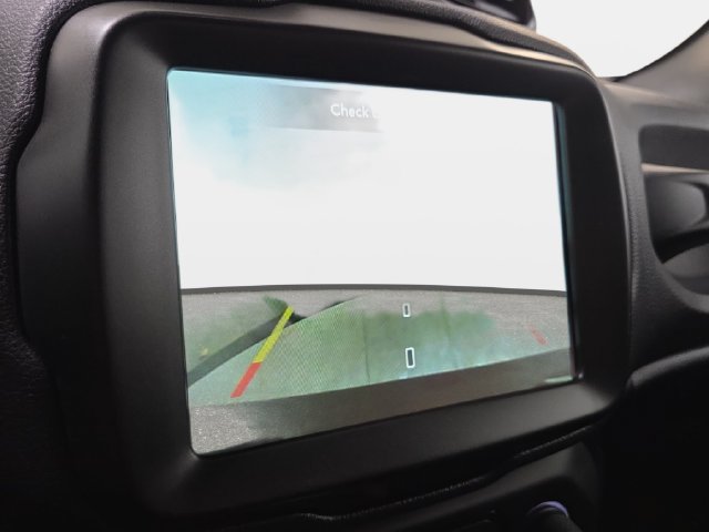 Used 2021 Jeep Renegade Latitude AWD/4WD image 21