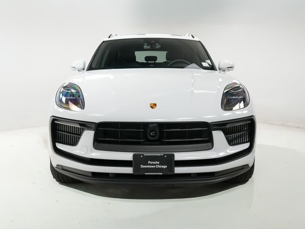 Certified 2025 Porsche Macan S image 6
