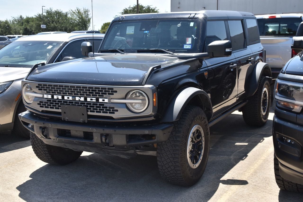 Used 2024 Ford Bronco Badlands AWD/4WD image 2