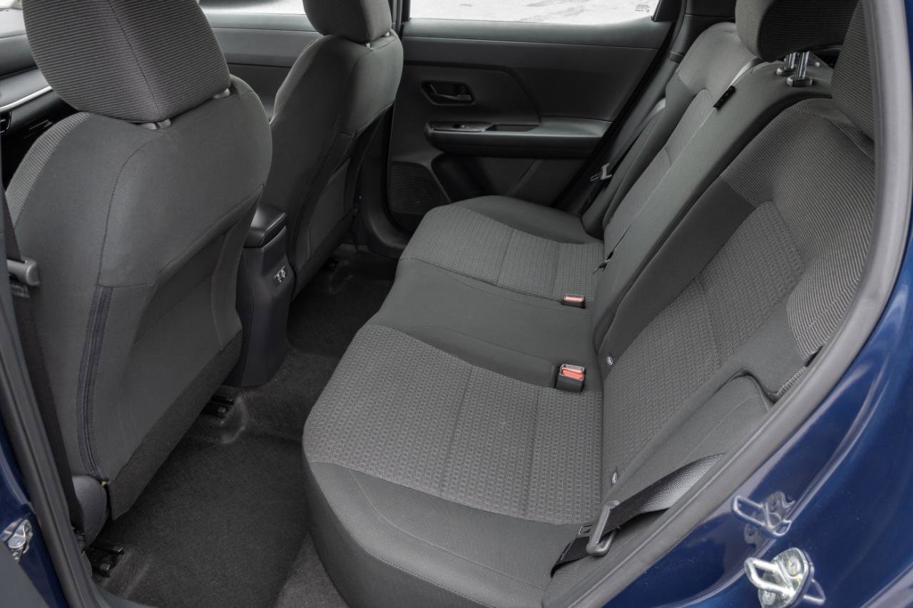 Used 2025 Nissan Kicks S w/ Charging Package FWD image 23