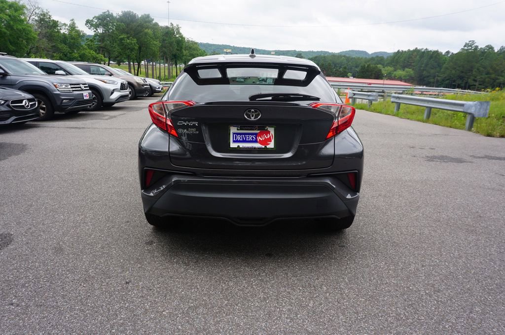 Used 2021 Toyota C-HR XLE FWD image 17