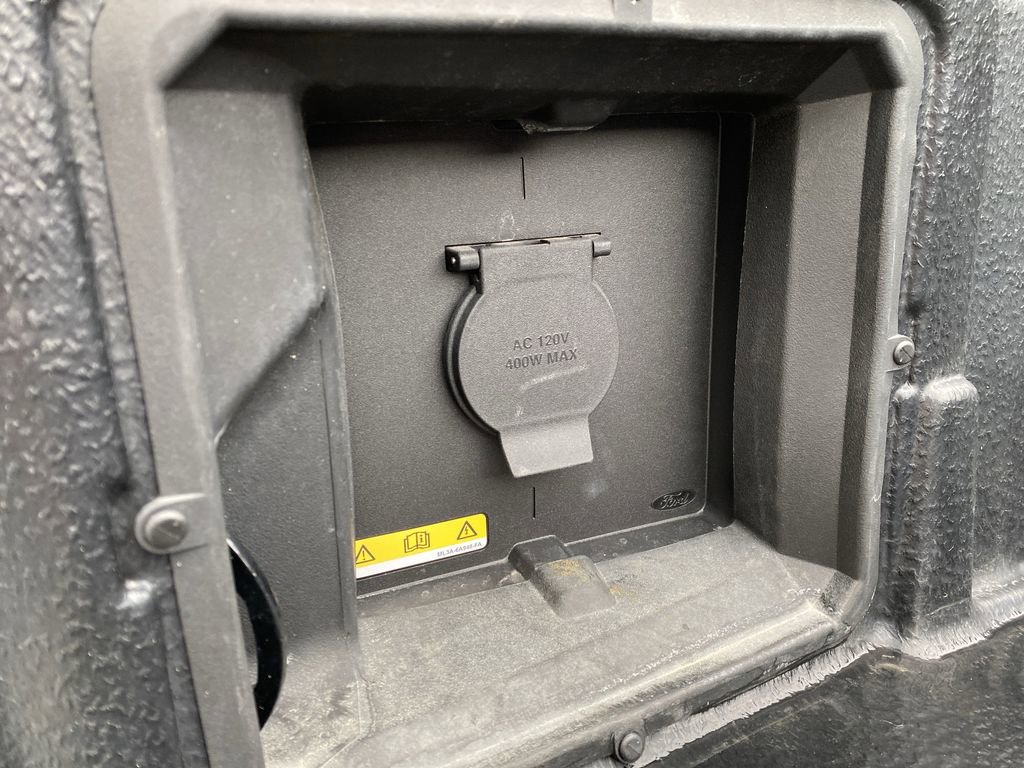 Certified 2023 Ford F150 Lariat image 21