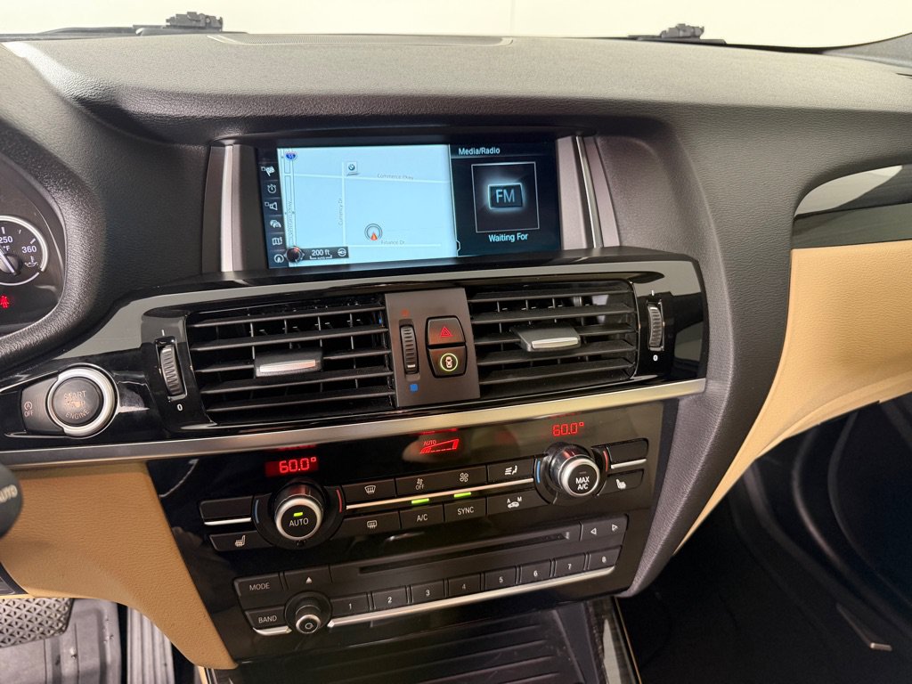 Used 2018 BMW X4 xDrive28i AWD/4WD image 17