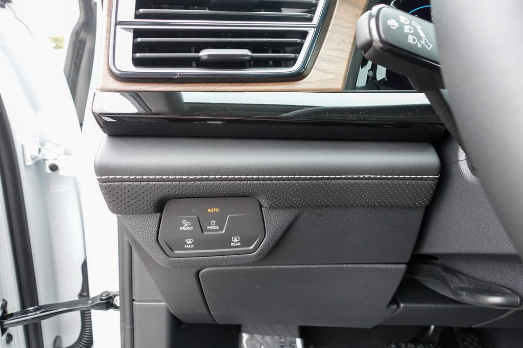 New 2026 Volkswagen Atlas SE image 19