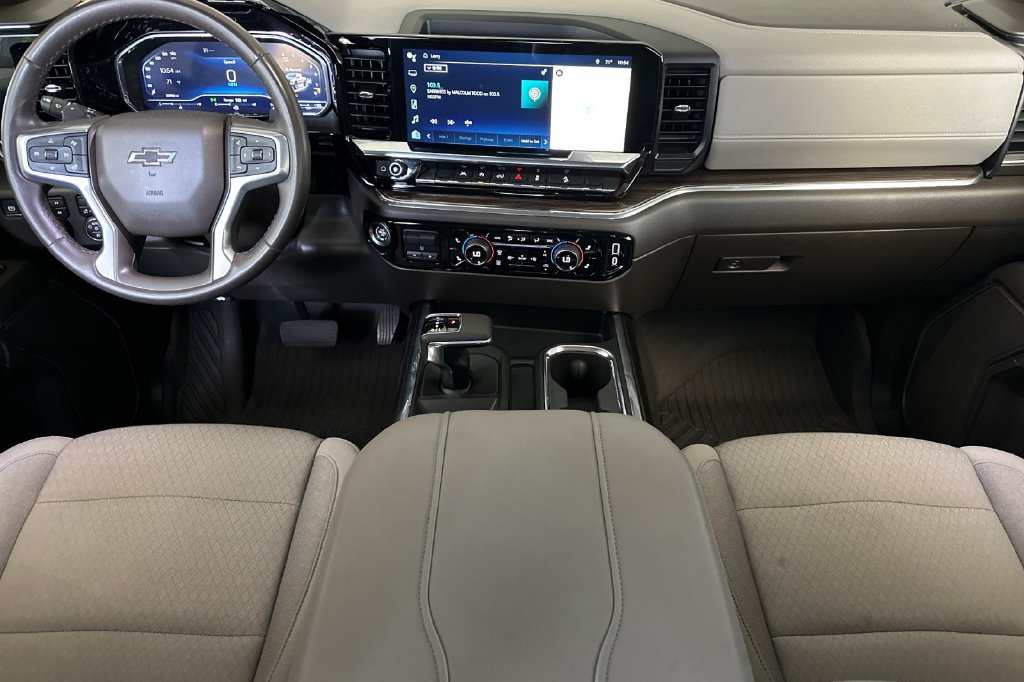 Used 2023 Chevrolet Silverado 1500 LT Trail Boss AWD/4WD image 5