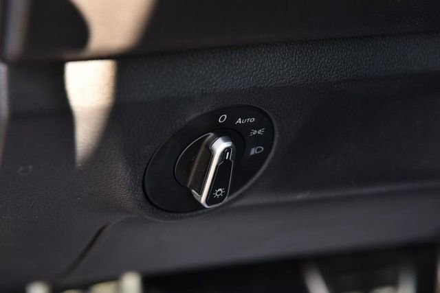 Certified 2024 Volkswagen Jetta Sport image 11