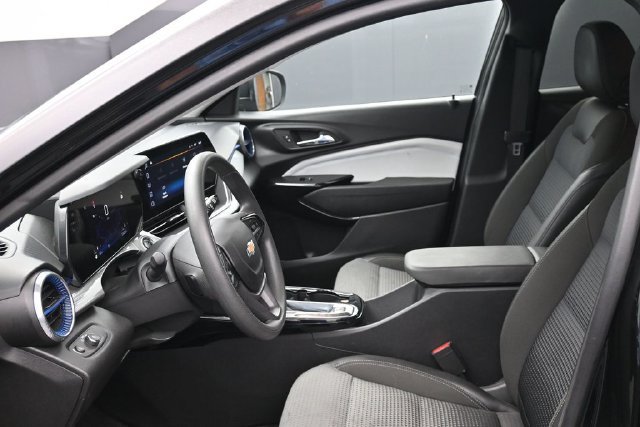 Used 2024 Chevrolet Trax LT FWD image 20