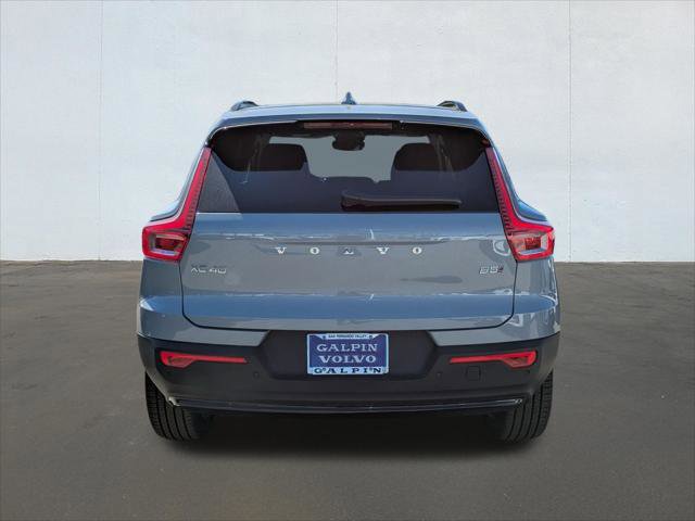 New 2026 Volvo XC40 B5 Ultra w/ Climate Package image 5