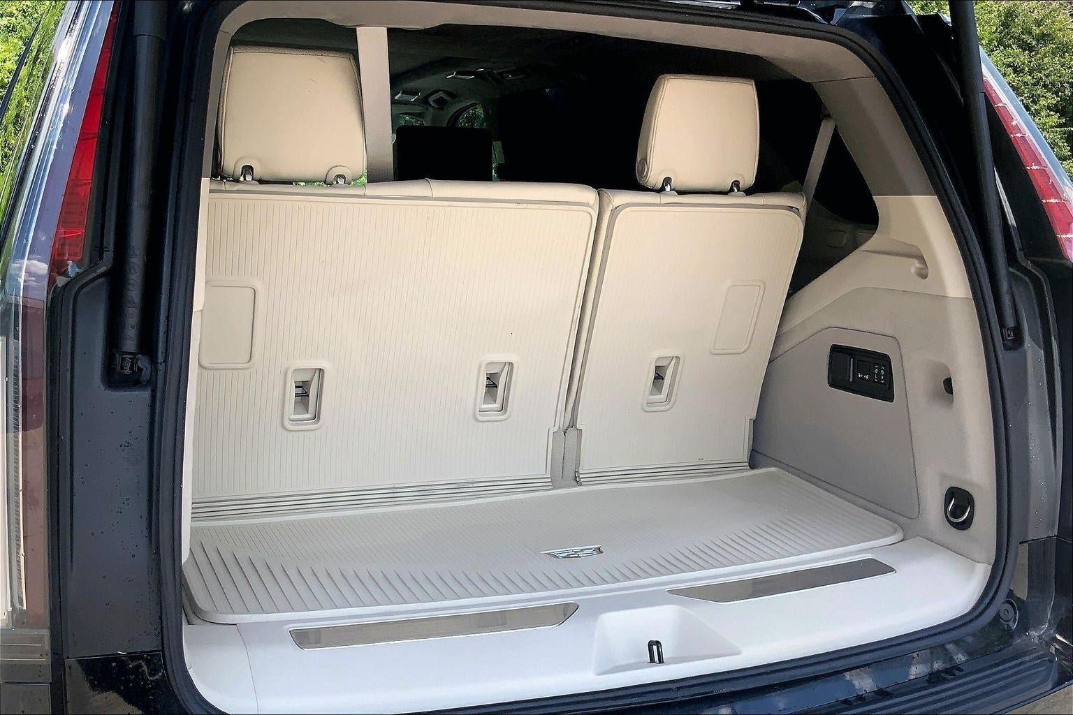 Certified 2024 Cadillac Escalade Sport Platinum w/ LPO, ONYX Package AWD/4WD image 4