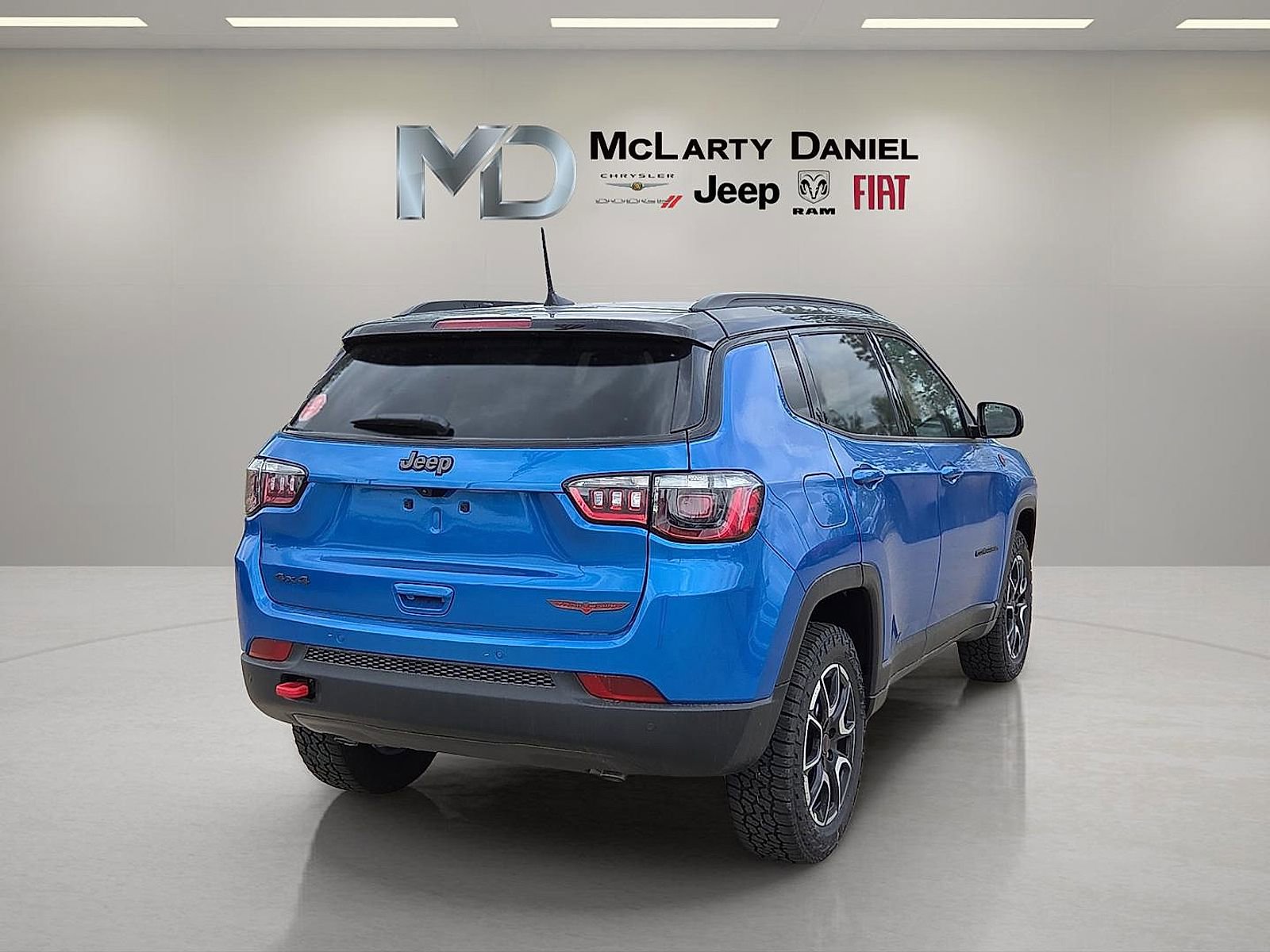 New 2026 Jeep Compass Trailhawk w/ Sun, Sound & Navigation Group AWD/4WD image 5