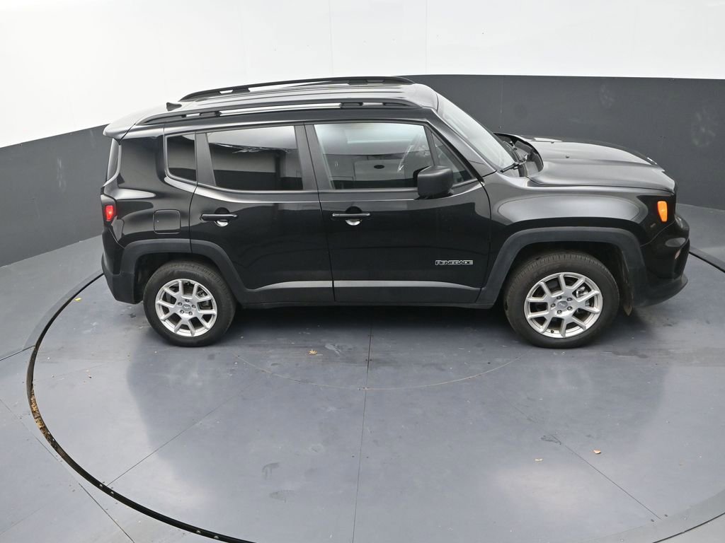 Used 2023 Jeep Renegade Latitude w/ Premium Group image 20