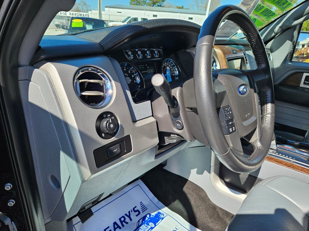 Used 2013 Ford F150 Lariat w/ Luxury Equipment Group image 24