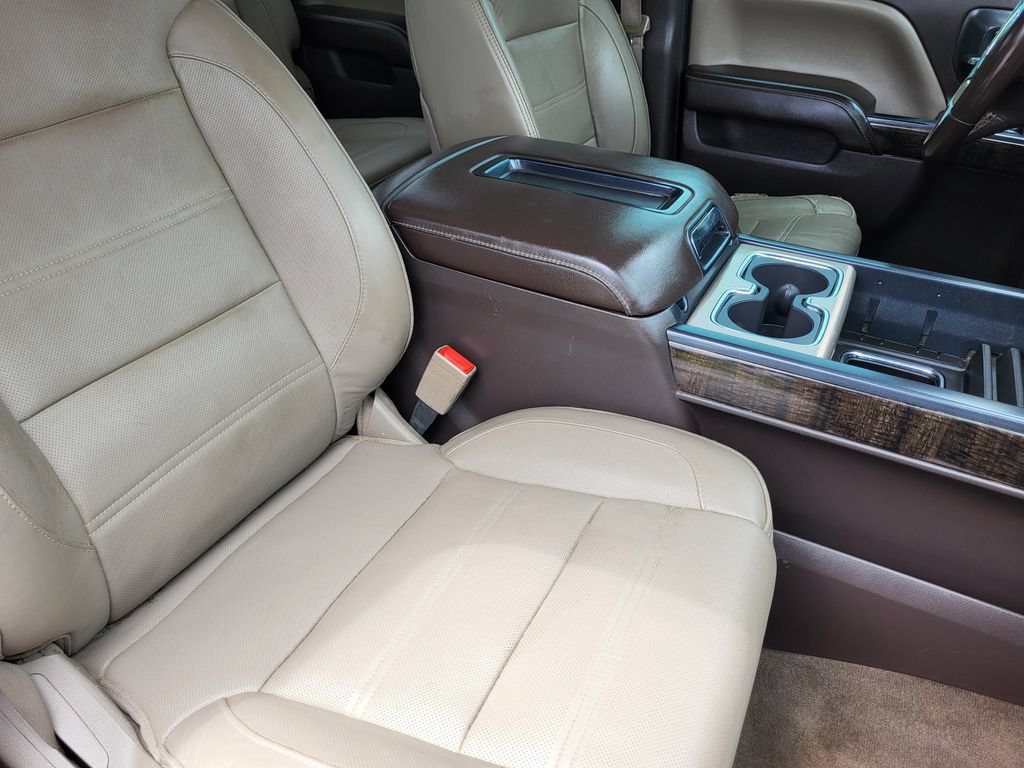 Used 2015 GMC Sierra 2500 Denali w/ Duramax Plus Package AWD/4WD image 14