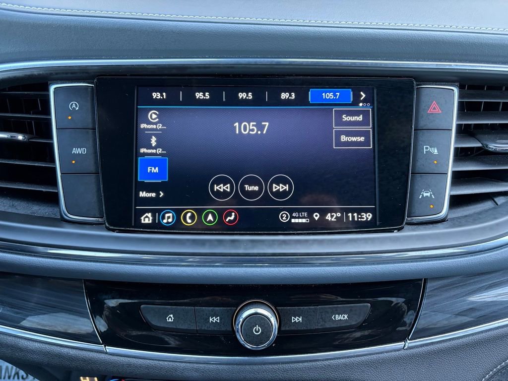 Used 2024 Buick Enclave Premium image 38