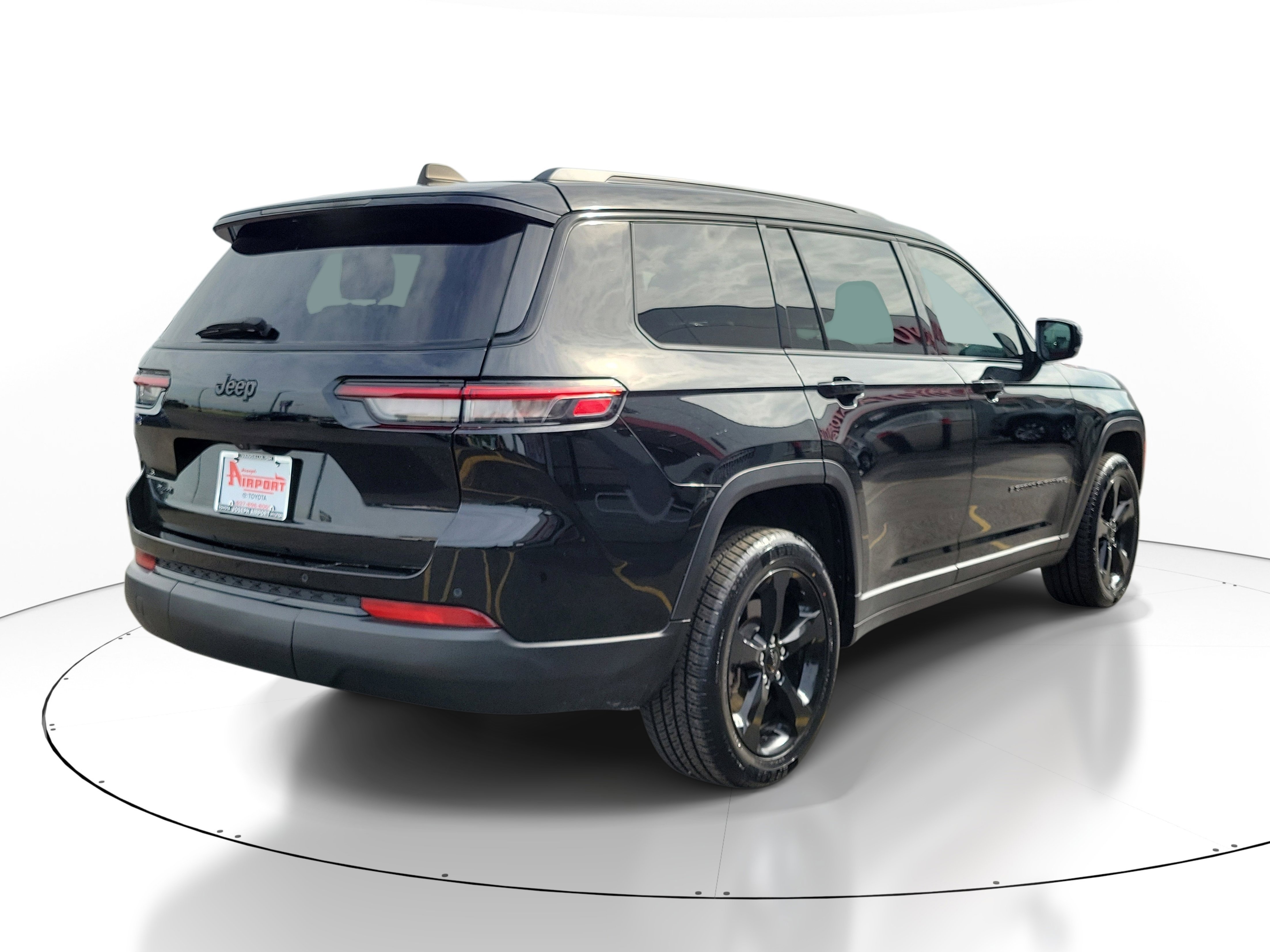 Used 2023 Jeep Grand Cherokee L Laredo AWD/4WD image 4