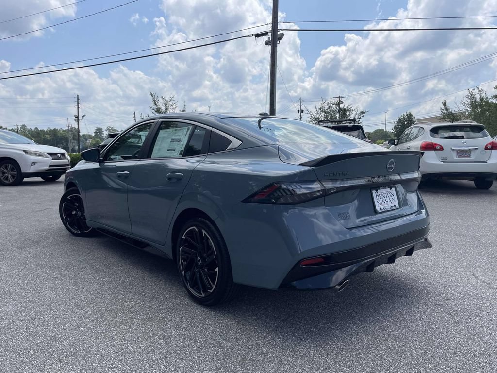 New 2026 Nissan Sentra SR w/ Floor Mat Package FWD image 4