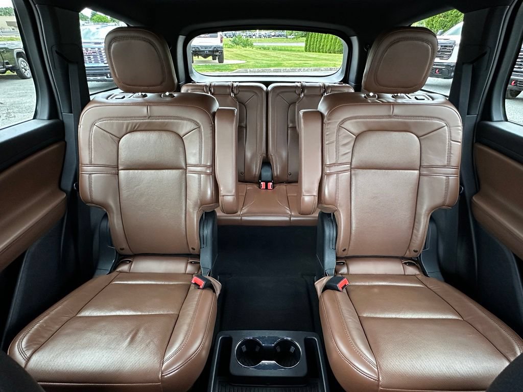 Used 2021 Lincoln Aviator Reserve w/ Elements Package Plus AWD/4WD image 25