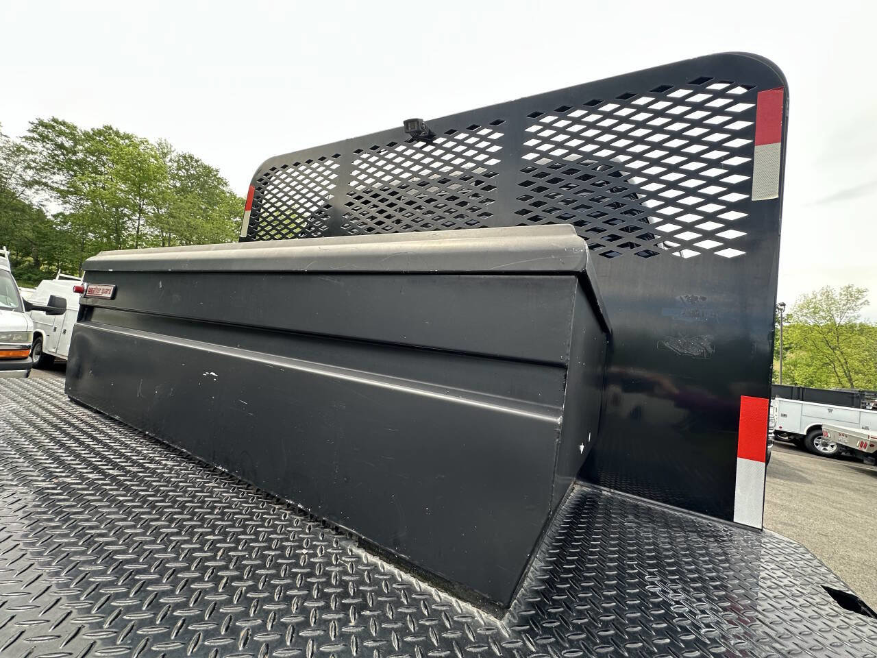 Used 2018 Ford F650 2WD Crew Cab Super Duty image 16