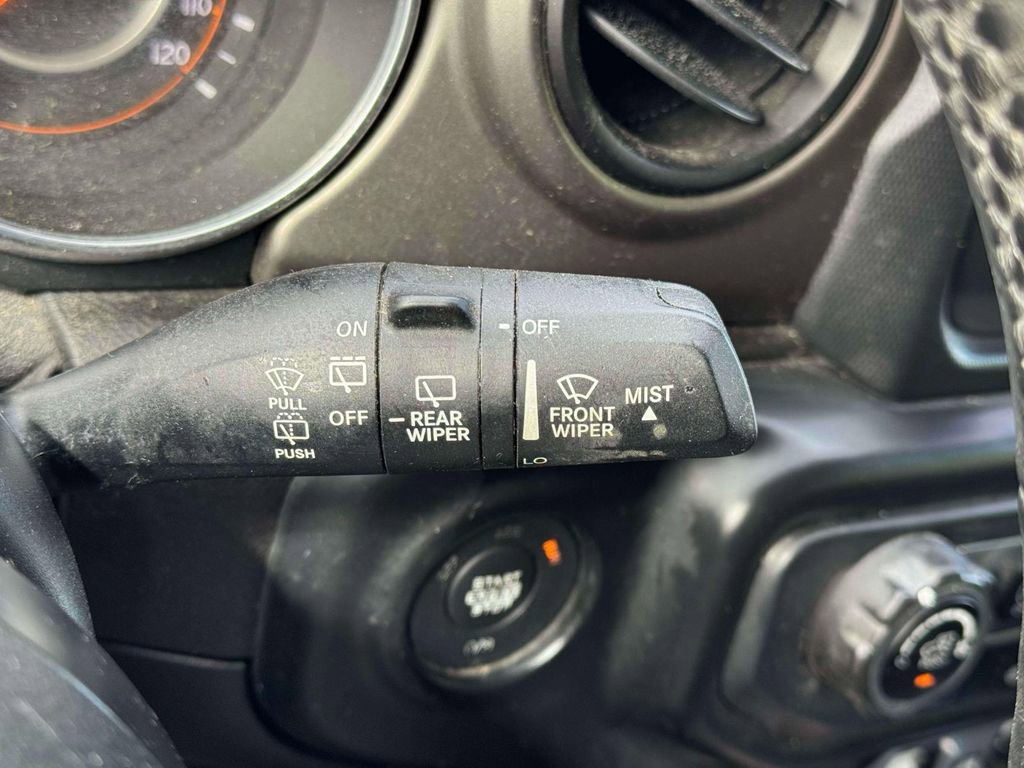 Used 2018 Jeep Wrangler Unlimited Sport S AWD/4WD image 25