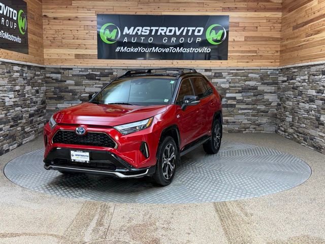 Used 2022 Toyota RAV4 XSE w/ Weather Package image 4