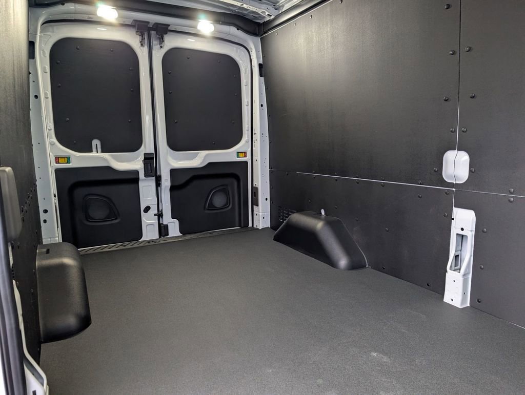 New 2026 Ford Transit 250 148 Medium Roof w/ Load Area Protection Package image 34