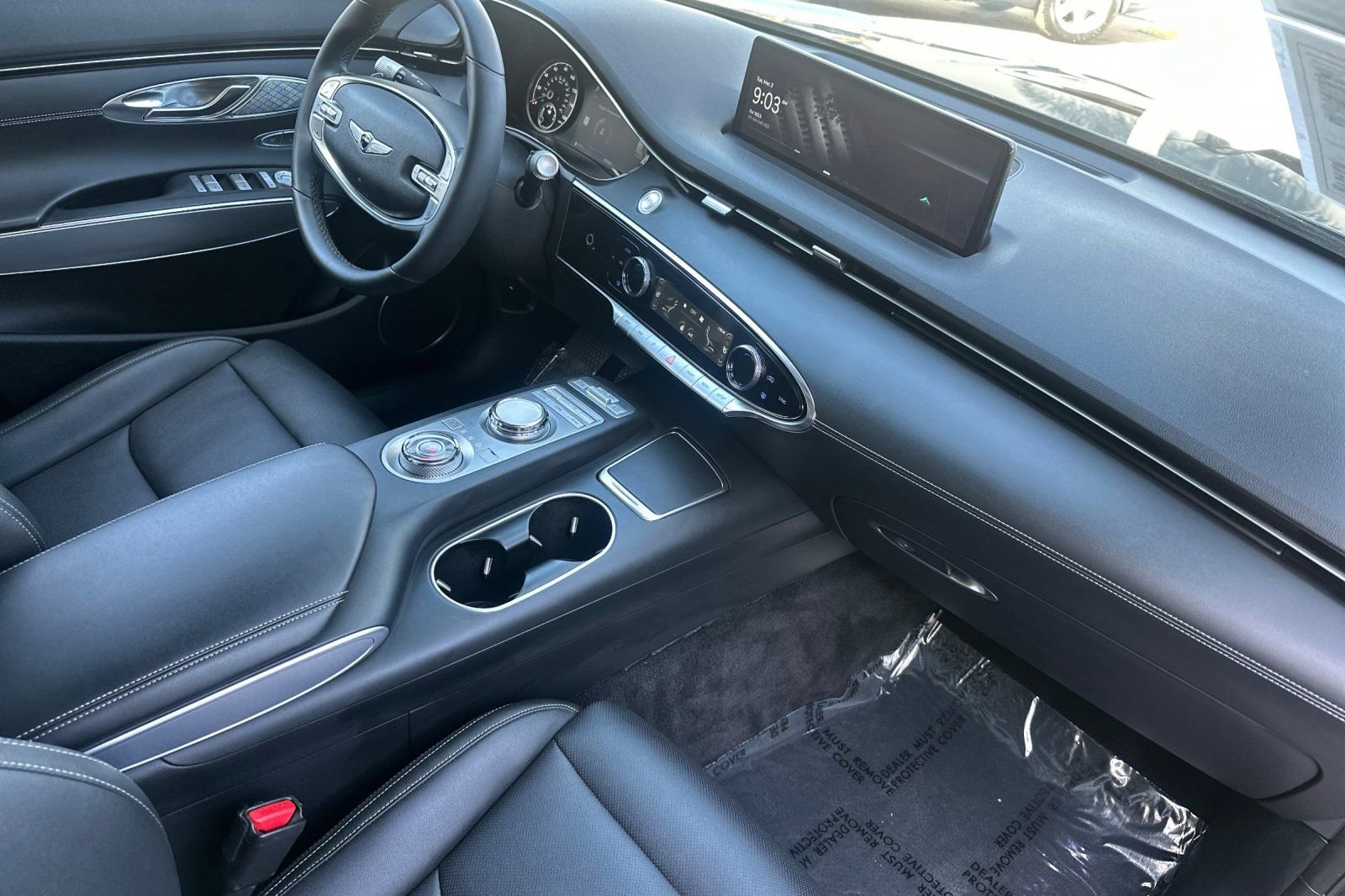 Used 2023 Genesis GV70 2.5T w/ Select Package image 17