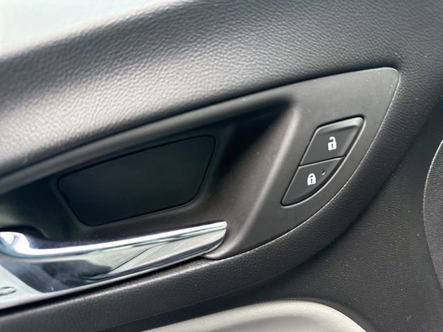 Used 2024 Chevrolet Equinox LS AWD/4WD image 21