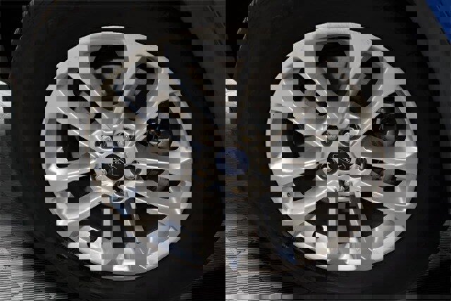 Used 2020 Ford Escape SE image 14