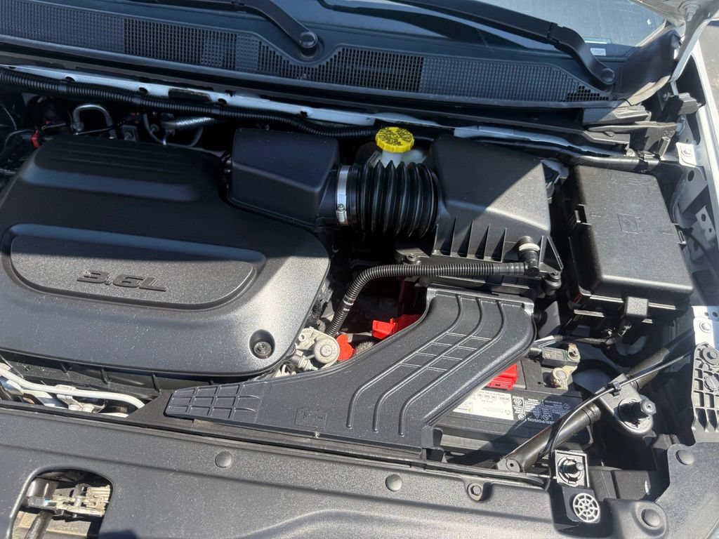 Used 2023 Chrysler Voyager LX FWD image 60
