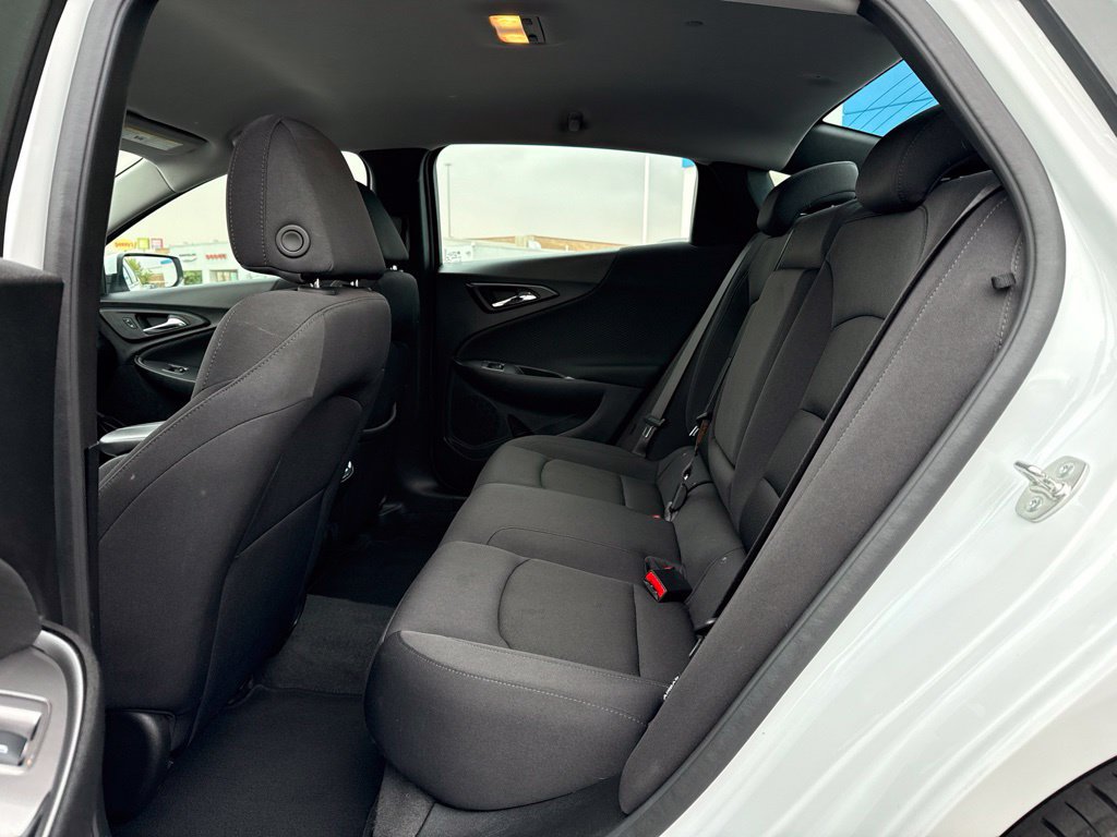 Certified 2025 Chevrolet Malibu LT FWD image 7