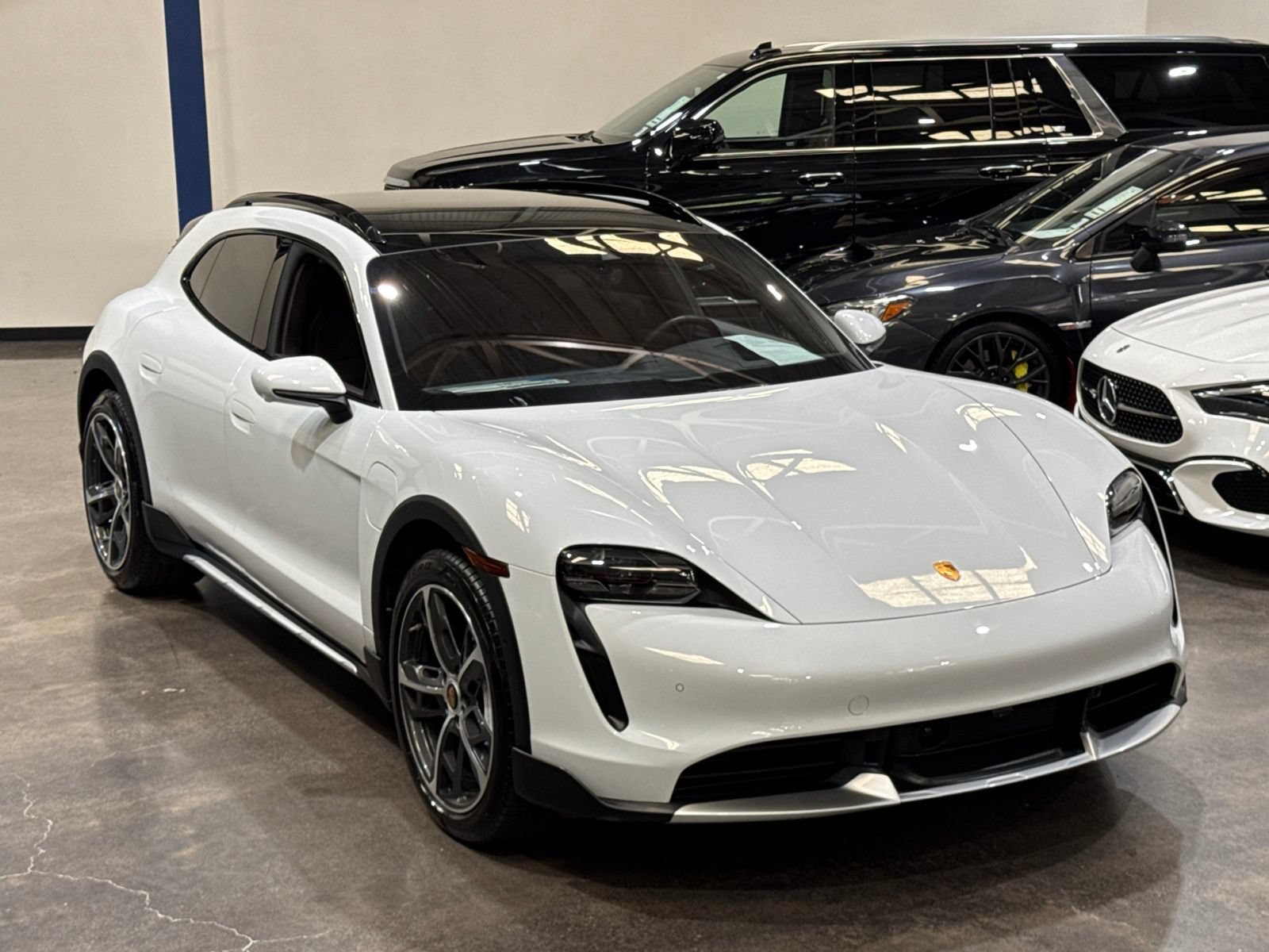 Used 2023 Porsche Taycan Turbo AWD/4WD image 5