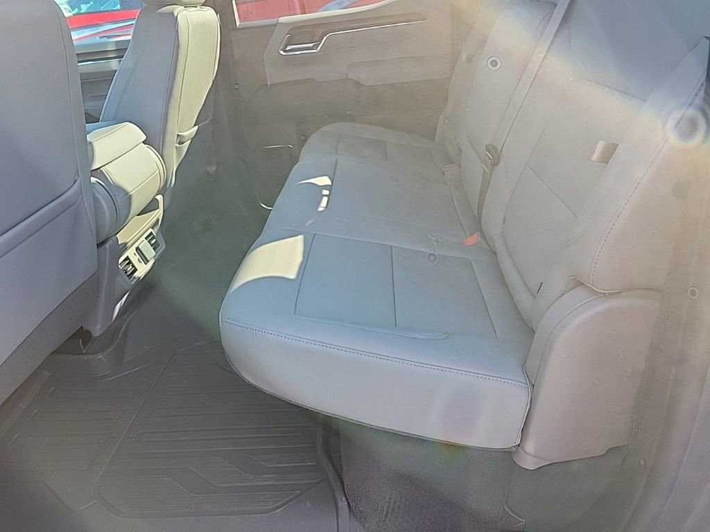 Used 2024 GMC Sierra 1500 SLT image 5