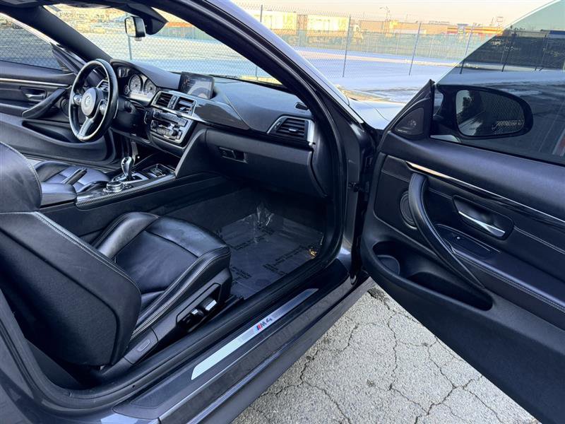 Used 2016 BMW M4 Coupe image 11