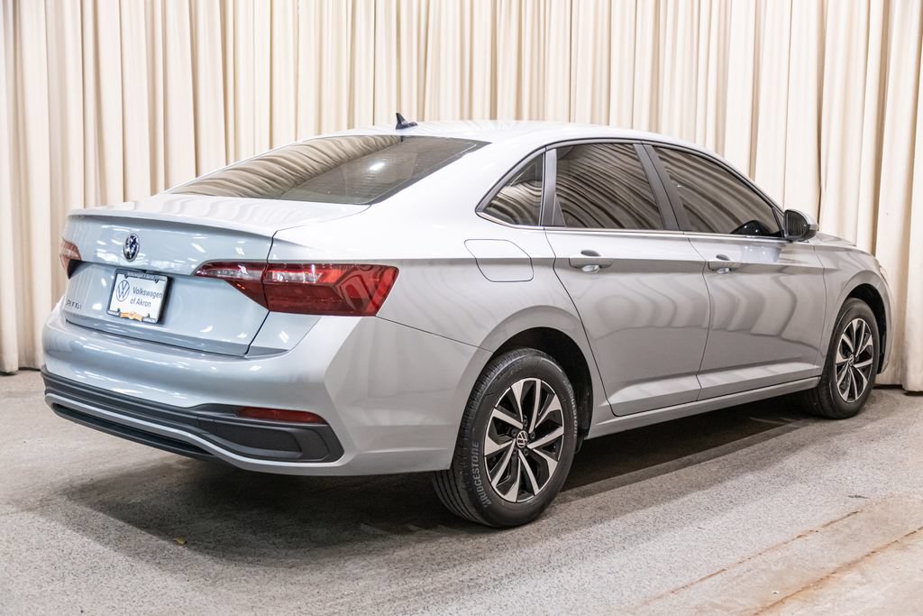 Used 2023 Volkswagen Jetta S FWD image 6
