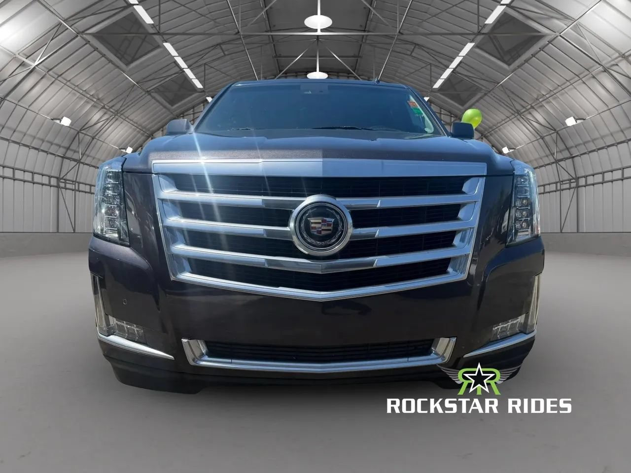 Used 2015 Cadillac Escalade ESV Premium RWD image 2