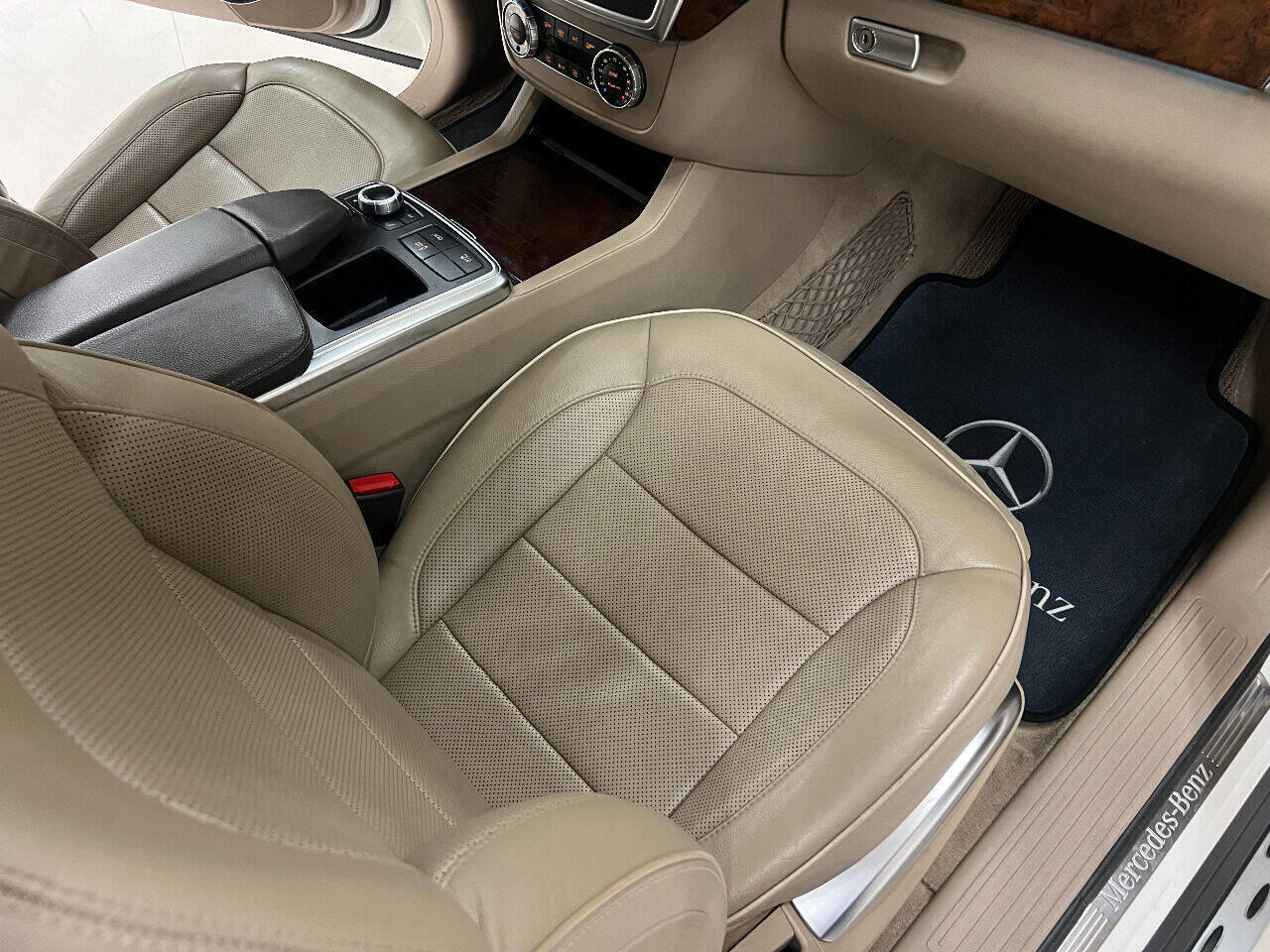 Used 2014 Mercedes-Benz GL 550 4MATIC image 82
