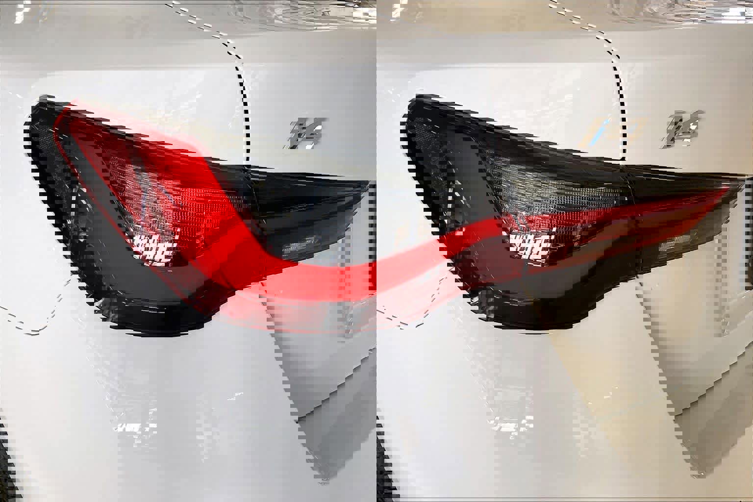 New 2025 BMW i4 eDrive40 w/ Driving Assistance Package image 26