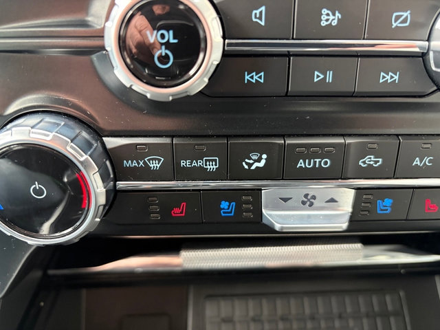 Used 2023 Ford F150 Limited image 67