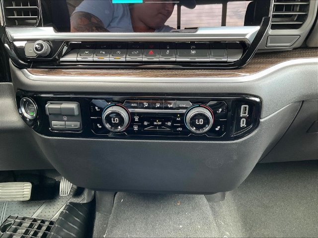 New 2026 Chevrolet Silverado 1500 LT w/ Safety Package AWD/4WD image 8