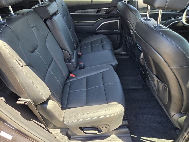 Certified 2025 Kia Telluride EX FWD image 17