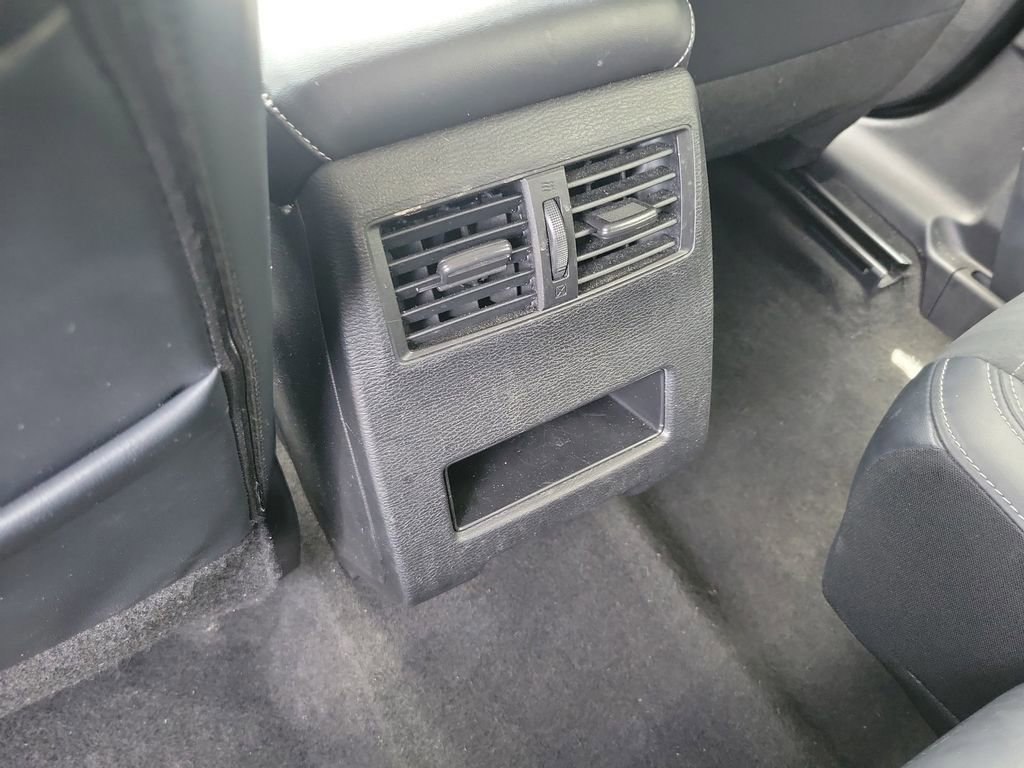 Used 2024 Mitsubishi Outlander SE AWD/4WD image 14