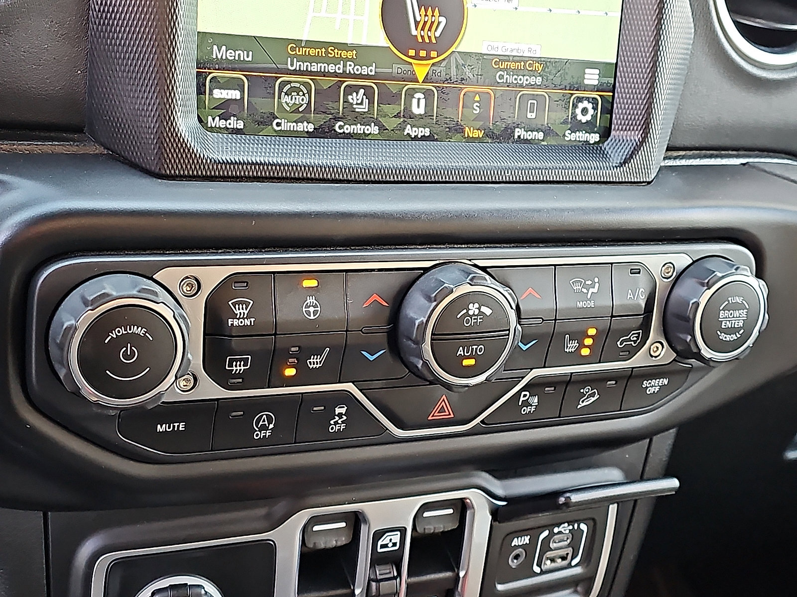 Used 2020 Jeep Wrangler Unlimited Sahara image 16