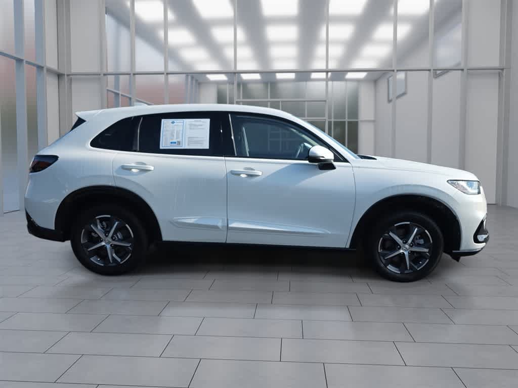 Certified 2025 Honda HR-V EX-L image 2