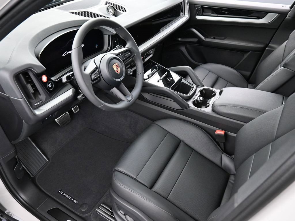 New 2026 Porsche Cayenne S image 4