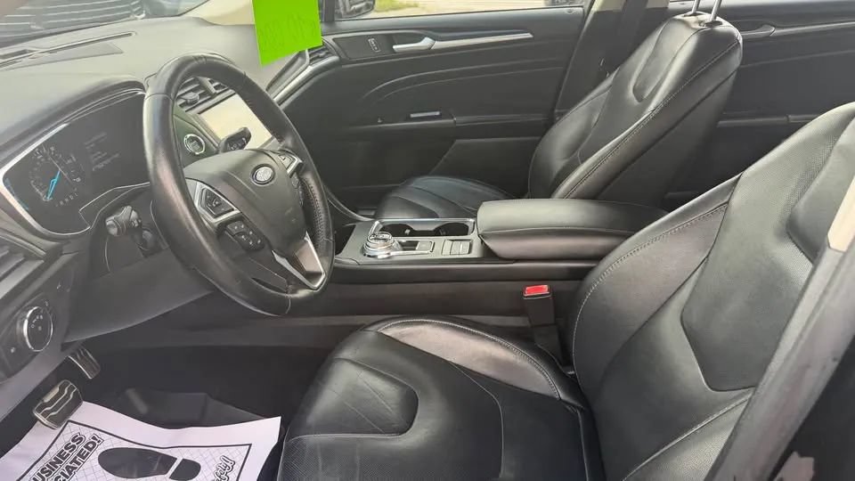 Used 2017 Ford Fusion Energi Titanium FWD image 12