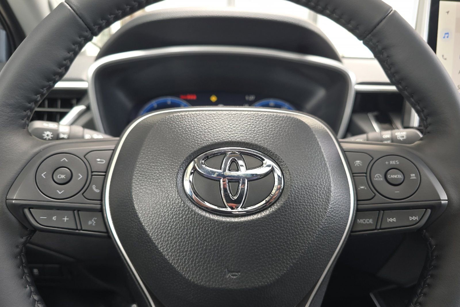 New 2026 Toyota Corolla Cross XLE w/ Convenience Package AWD/4WD image 21