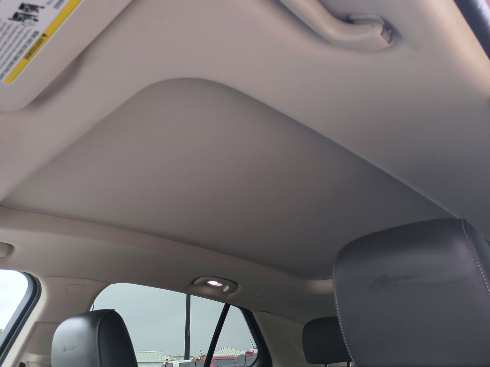 Certified 2023 Buick Envision Avenir image 19
