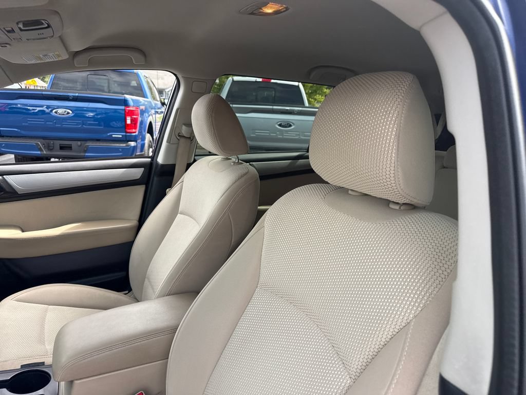 Used 2017 Subaru Outback 2.5i Premium AWD/4WD image 23