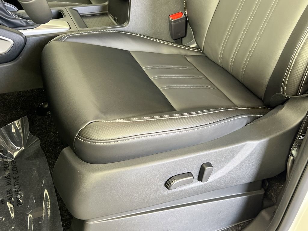 Certified 2024 Nissan Frontier SL w/ Technology Package image 19