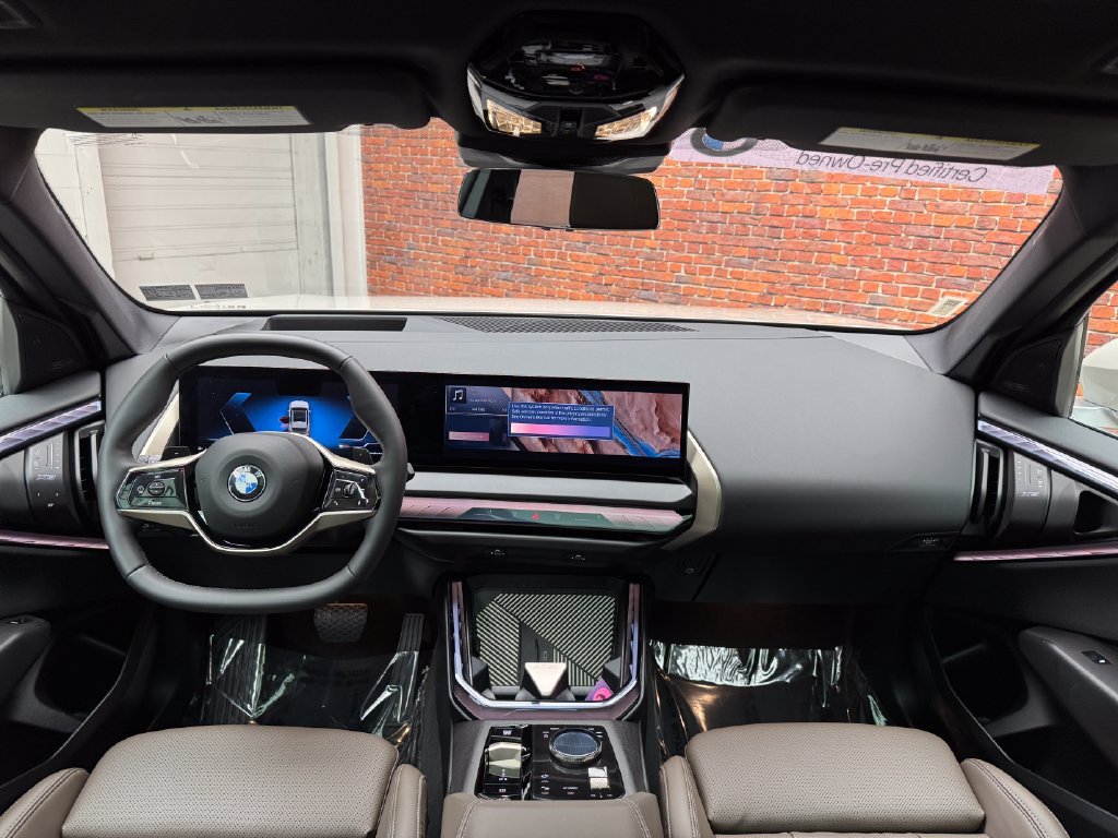 Certified 2025 BMW X3 xDrive30i w/ Premium Package AWD/4WD image 14